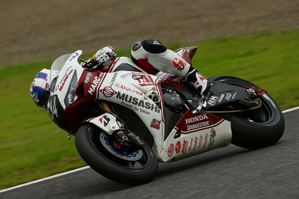 #634 MuSASHi RT HARC-PRO (Takumi Takahashi / Leon Haslam / Michael van der Mark wins the 2014 Suzuka 8 Hours (photo: Leon Haslam and the CBR1000RR)