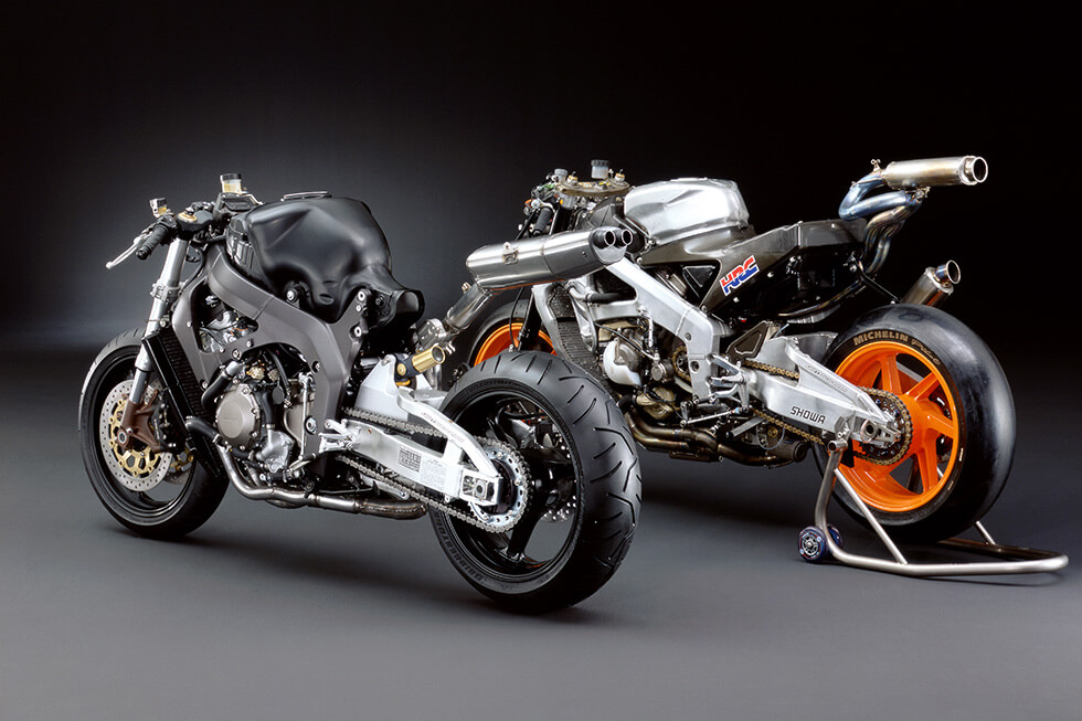 CBR1000RR Fireblade (left, European model) and RC211V MotoGP racing bike (right, 2003 championship winner)