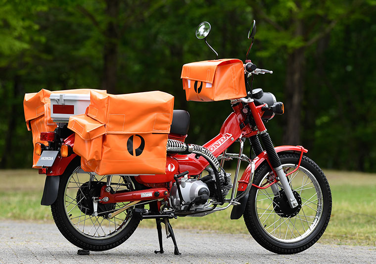 The CT110 was adopted as the official mail delivery bike for Australia Post, and was manufactured until 2012. Australia Post currently uses new Cross Cub motorcycles.