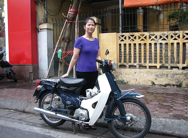 Trần Thị Thúy (Elementary school teacher; age 48, from Hanoi)