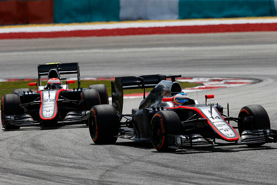 エブロ McLaren Honda MP4-30 2015年日本GP McLAREN HONDA MP4-30 (2015 JAPAN GP) EBBRO 1:20 - YouTube