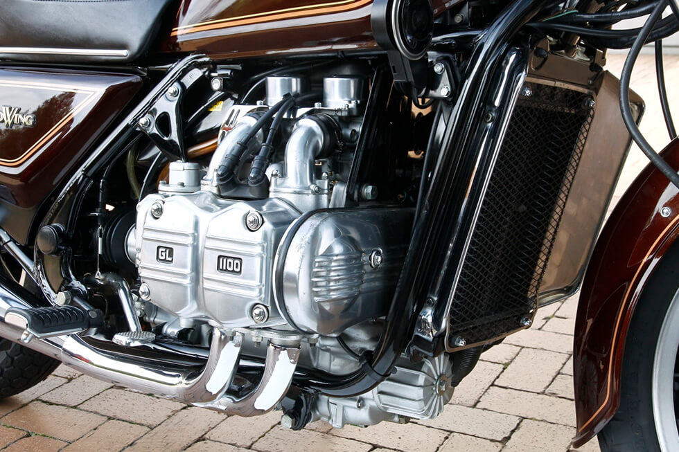 Horizontally opposed 4-cylinder engine, similar to the GL1000. Increased displacement delivered powerful torque characteristics.