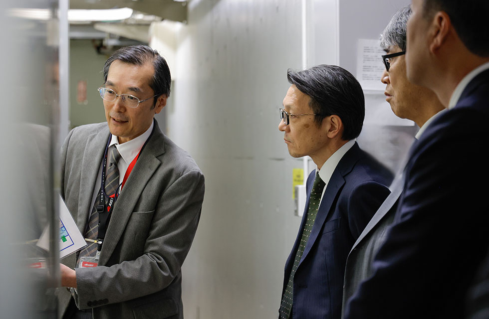 Honda R&D Establishes the Honda R&D – AIST Diamond X Electronics Cooperative Research Laboratory within the AIST