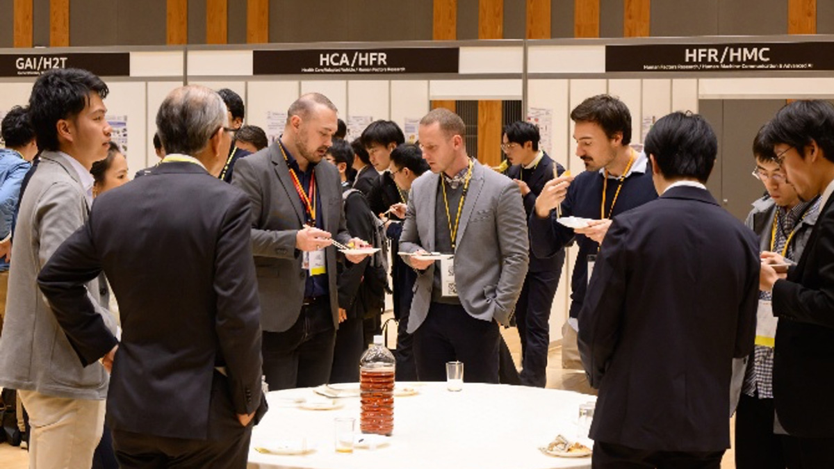 Networking Events: Deepening Discussions in a Relaxed Setting