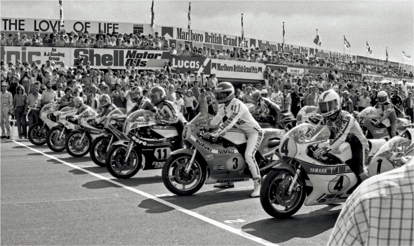 In August 12, 1979, the NR500 made its WGP debut at the British GP (Silverstone Circuit), however, it struggled from the start of the race with push starting of the engine. 