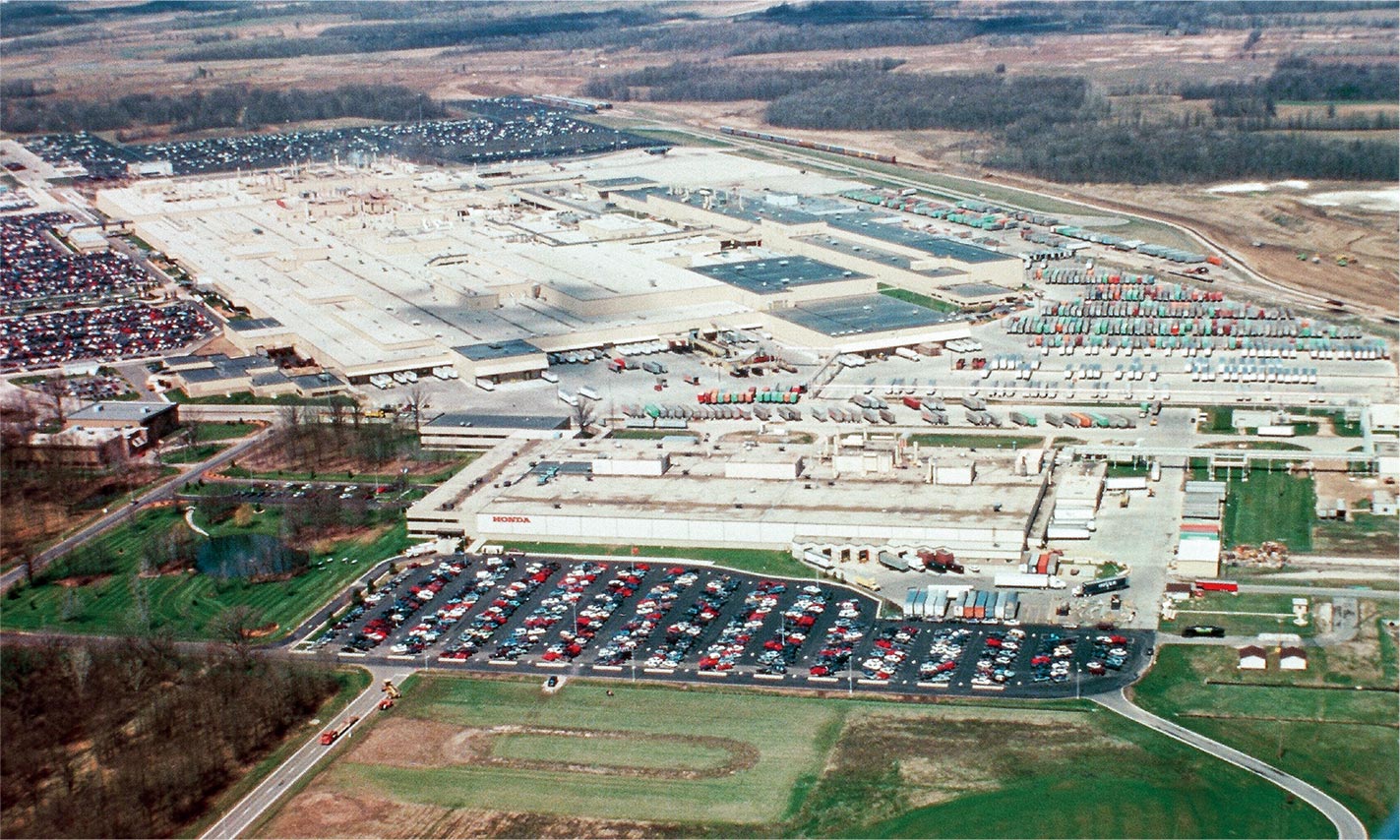 Panoramic view of HAM’s Ohio Marysville plant. The motorcycle plant in the foreground began operations in 1979. The automobile plant is in the back.
