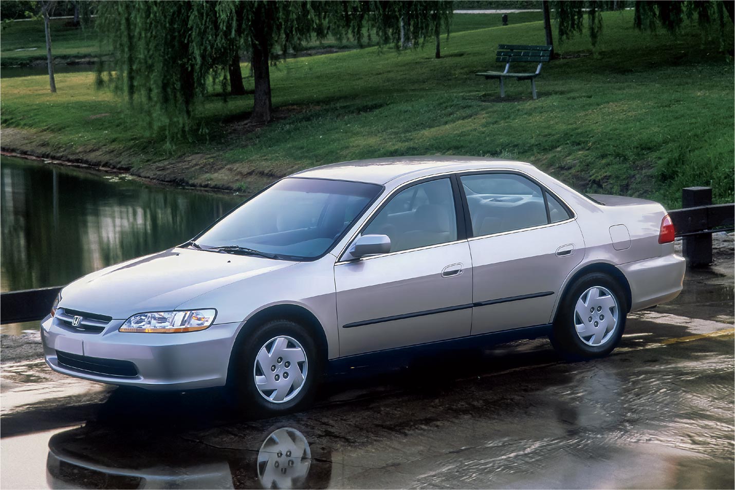 Accord V6 Sedan (1998 model)