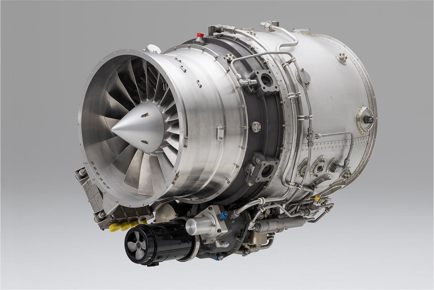 Honda’s first turbofan engine, the HFX-01, on its first flight test