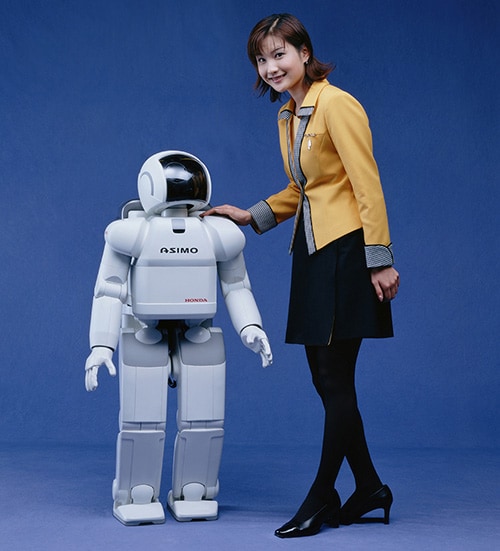 2000: Honda announces ASIMO, the humanoid robot