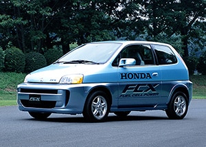 2002: World’s first lease-sales of the FCX fuel cell vehicle