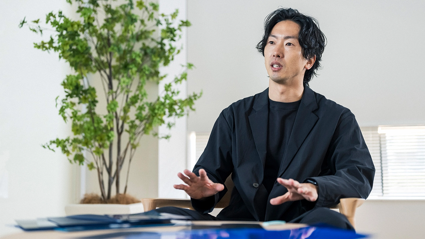 Yusuke Obikawa , who worked on the design of the TOMICA 55th Anniversary Edition CIVIC TYPE R