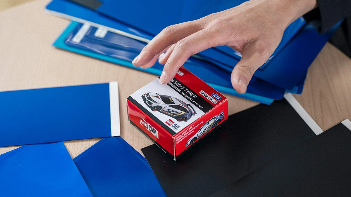 * The model shown is from the collaboration during TOMICA’s 50th anniversary