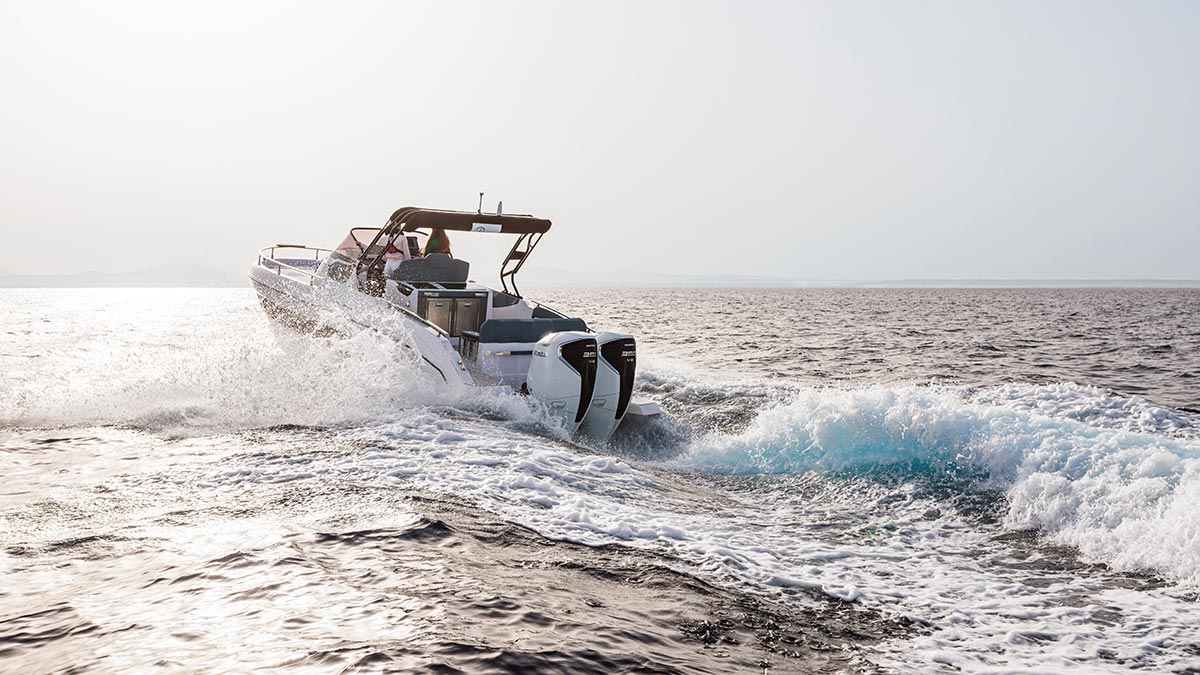 Honda BF350 Large-size Outboard Motor