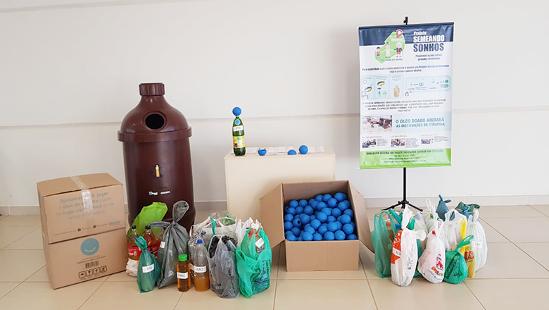 Semeando Sonhos (Planting Seeds of Dream): Cooking Oil Collection Project