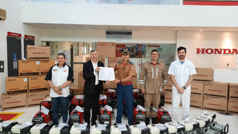 Donation of Generators and Motor Pumps to Assist the Pernambuco Military Fire Department by Moto Honda da Amazônia