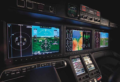 HondaJet features an advanced cockpit that enables single-pilot operation and a cabin space that offers high-quality relaxation