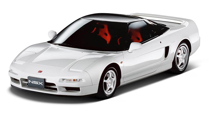 NSX-R (NA1) was developed as a pure sports model applying the tuning theory for racing cars.