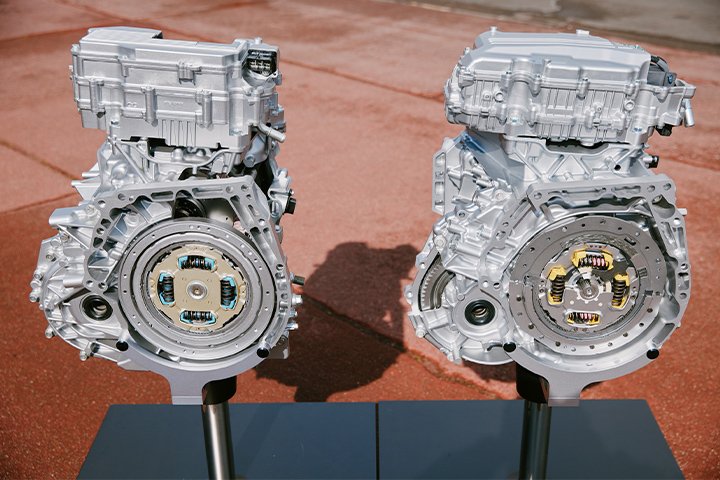 Left side shows the conventional e:HEV, while the right side features the latest e:HEV installed in the new ACCORD.  Optimizing the gear ratio, which was difficult with the conventional structure, has become possible. Furthermore, the new generator maximizes the potential of the direct injection engine.