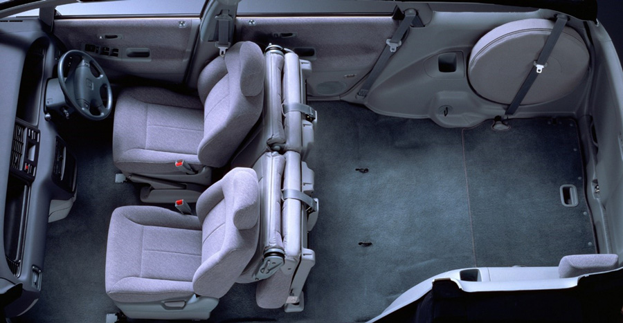 Image of one of the seat arrangement options (7-seater type with a bench seat)