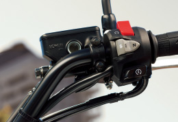 S–D-N thumb switch