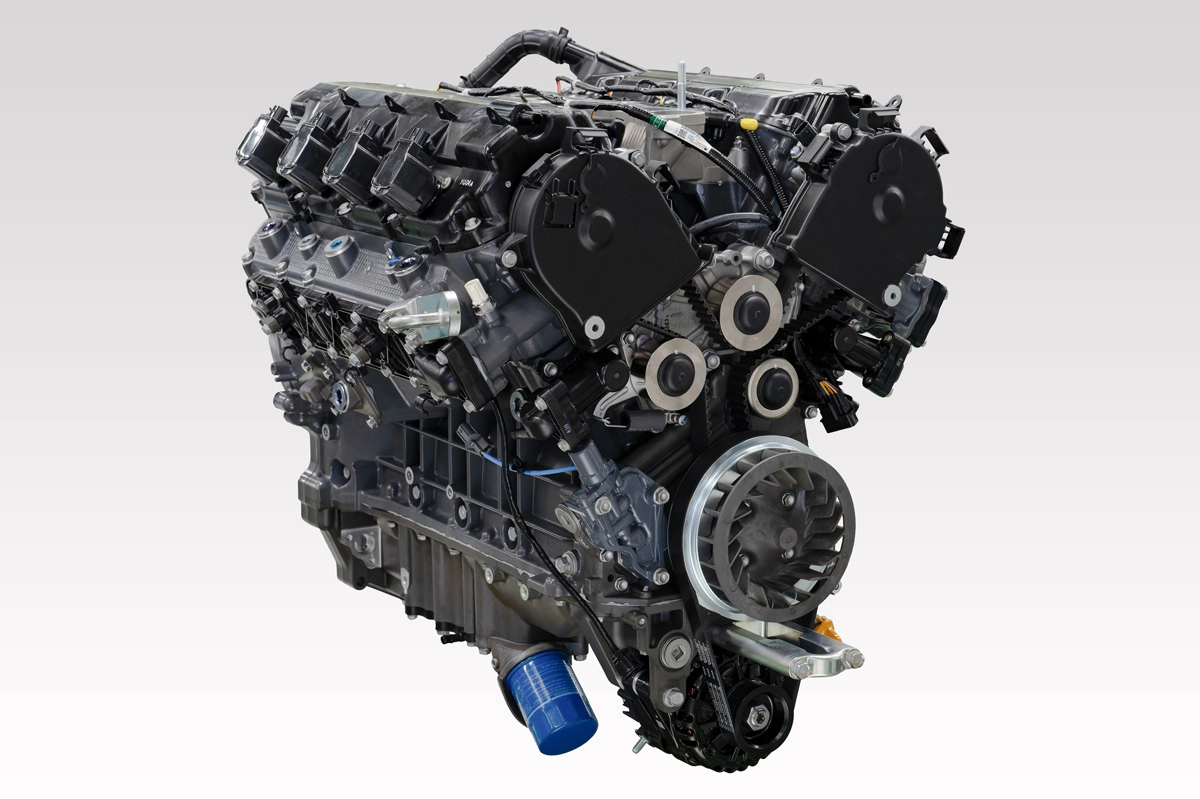 A 60-degree bank angle was chosen because large outboard motors are typically used when mounting multiple outboard motors side-by-side, and there is a desire to install as many motors as possible within the limited width of the boat. This makes a narrower engine width advantageous.