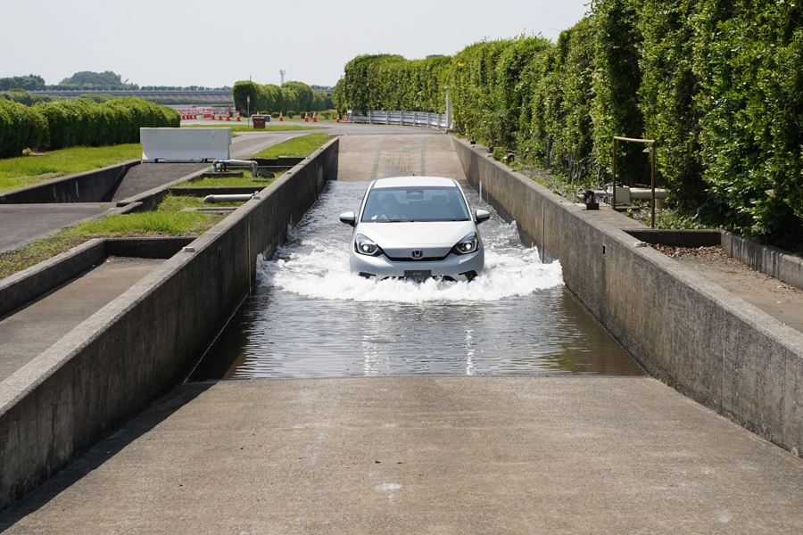 Tochigi Proving Ground  Water Pool