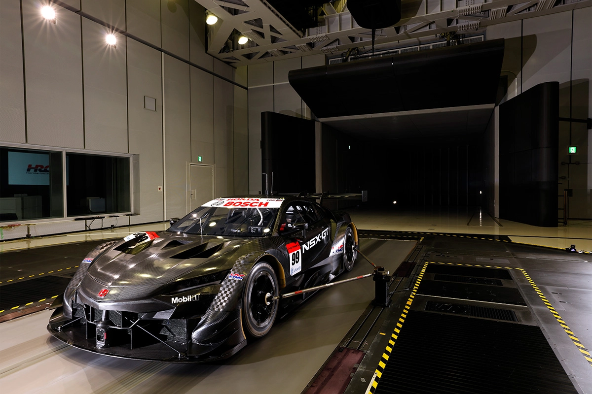 Full-scale single-belt wind tunnel, HRC Sakura