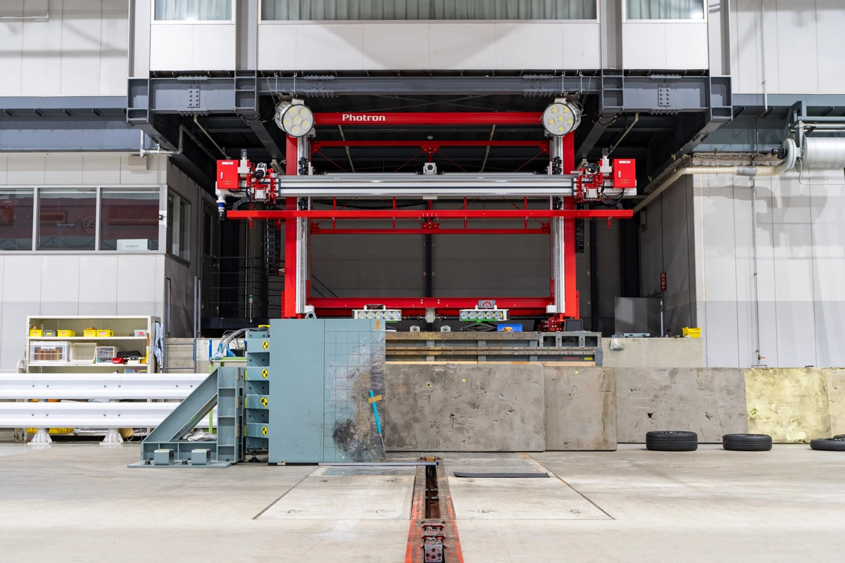 Frontal collision test area