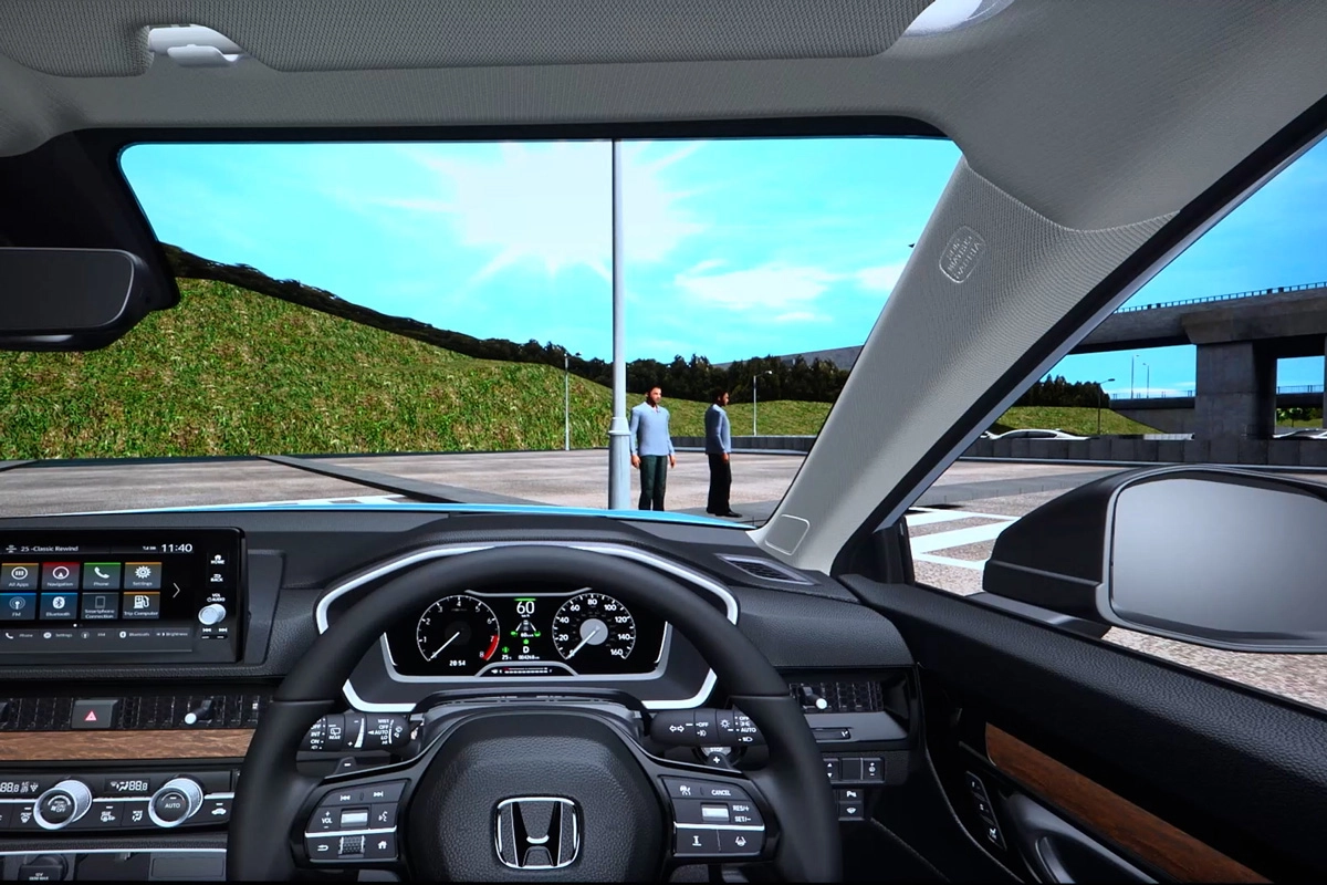 Old-new comparison: reconstruction of a car turning at an intersection