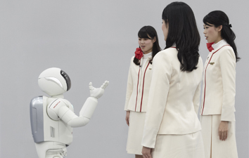 3人が同時に発する言葉を聞き分けるASIMO