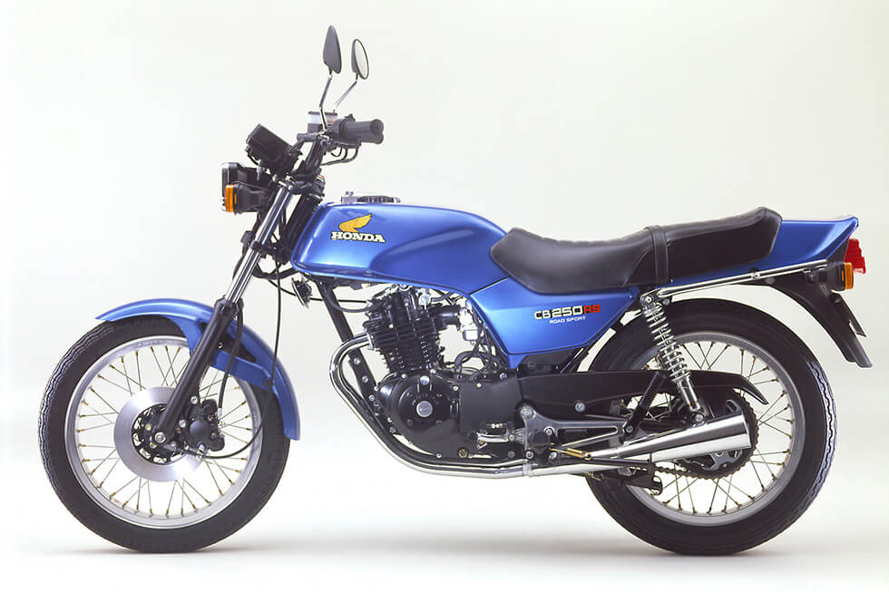 ヒラリ、ヒラリ」の走りを実現したCB初の250cc単気筒ロードスポーツ｜CB Stories｜HISTORY｜CB｜Honda