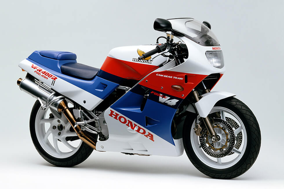 1987年3月発売 VFR400R