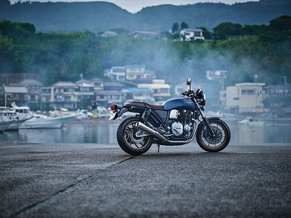 2021年10月発売　CB1100 RS Final Edition 