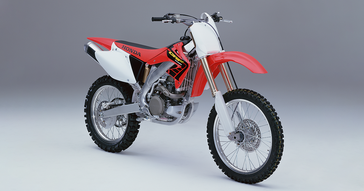 21世紀の4ストローク・モトクロッサーとして誕生したCRF｜CRF Stories
