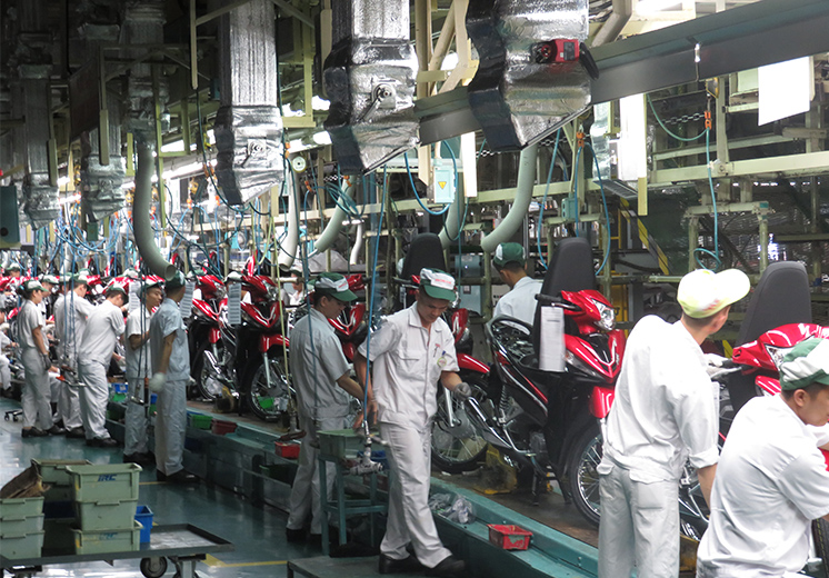第1工場には4160名が就労しており、年間100万台を生産できる設備を持つ。