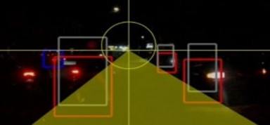 車両の走行軌跡からレーンを推定