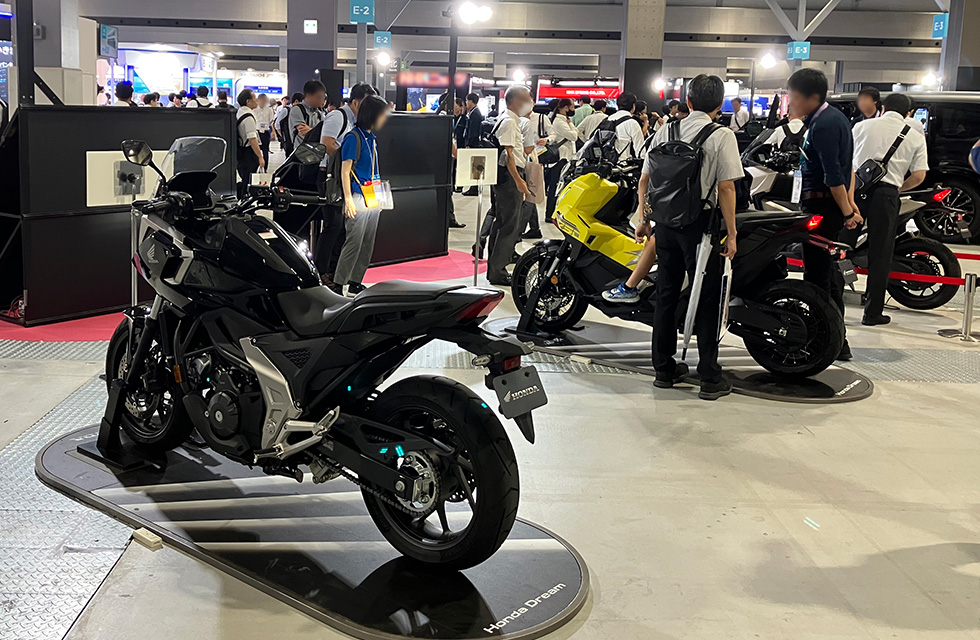 新技術搭載車両展示(名古屋)