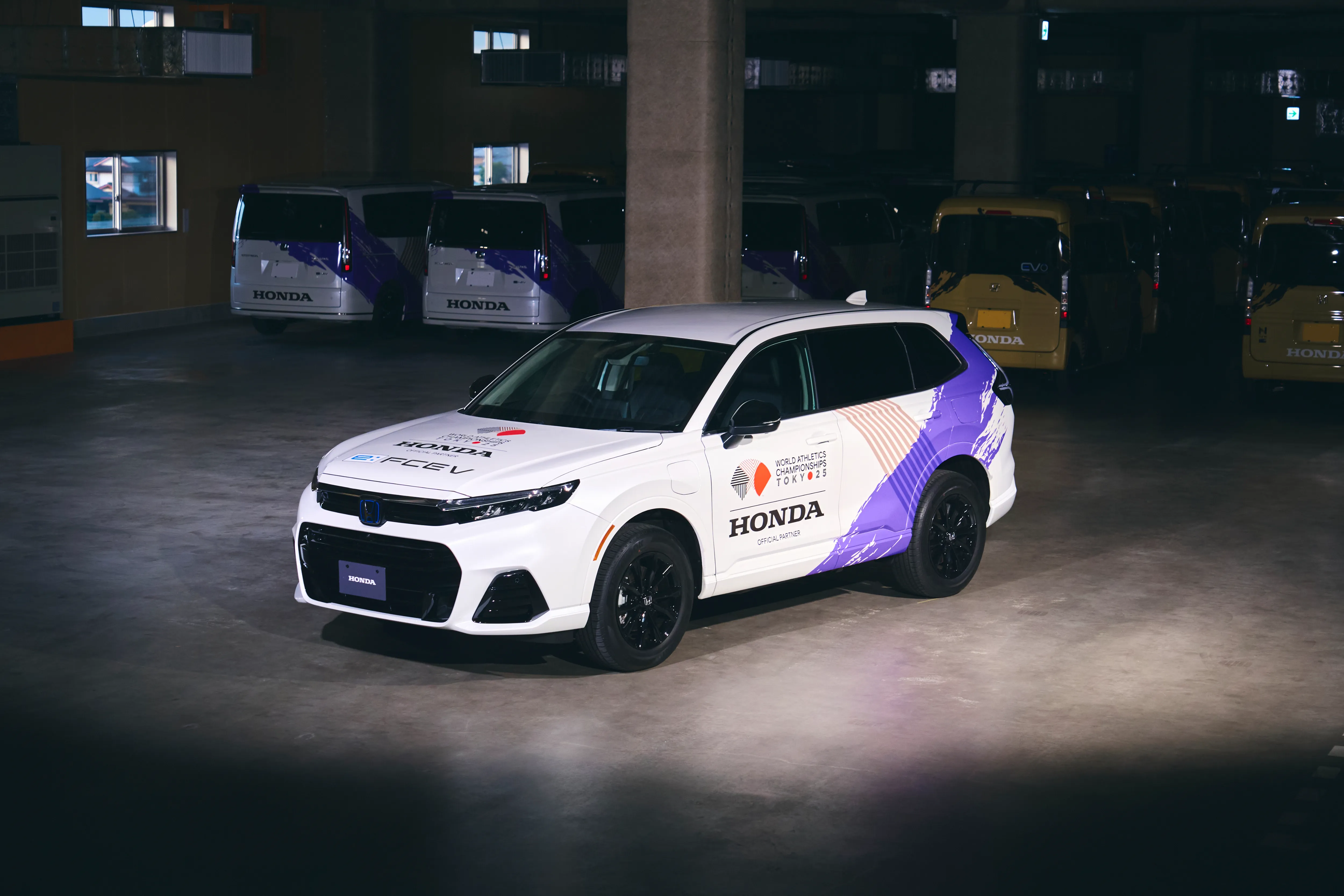 「東京2025世界陸上」を象徴する公式車両のデザインスポーツの舞台を支えるモビリティ