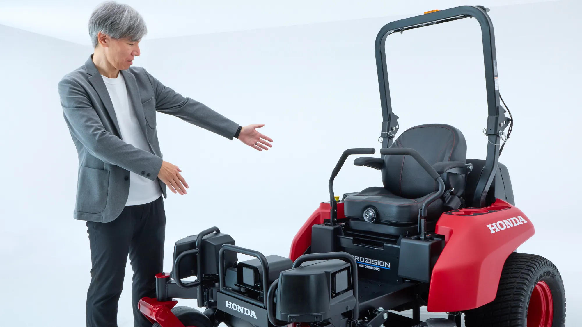 電動自動芝刈機ProZision Autonomous