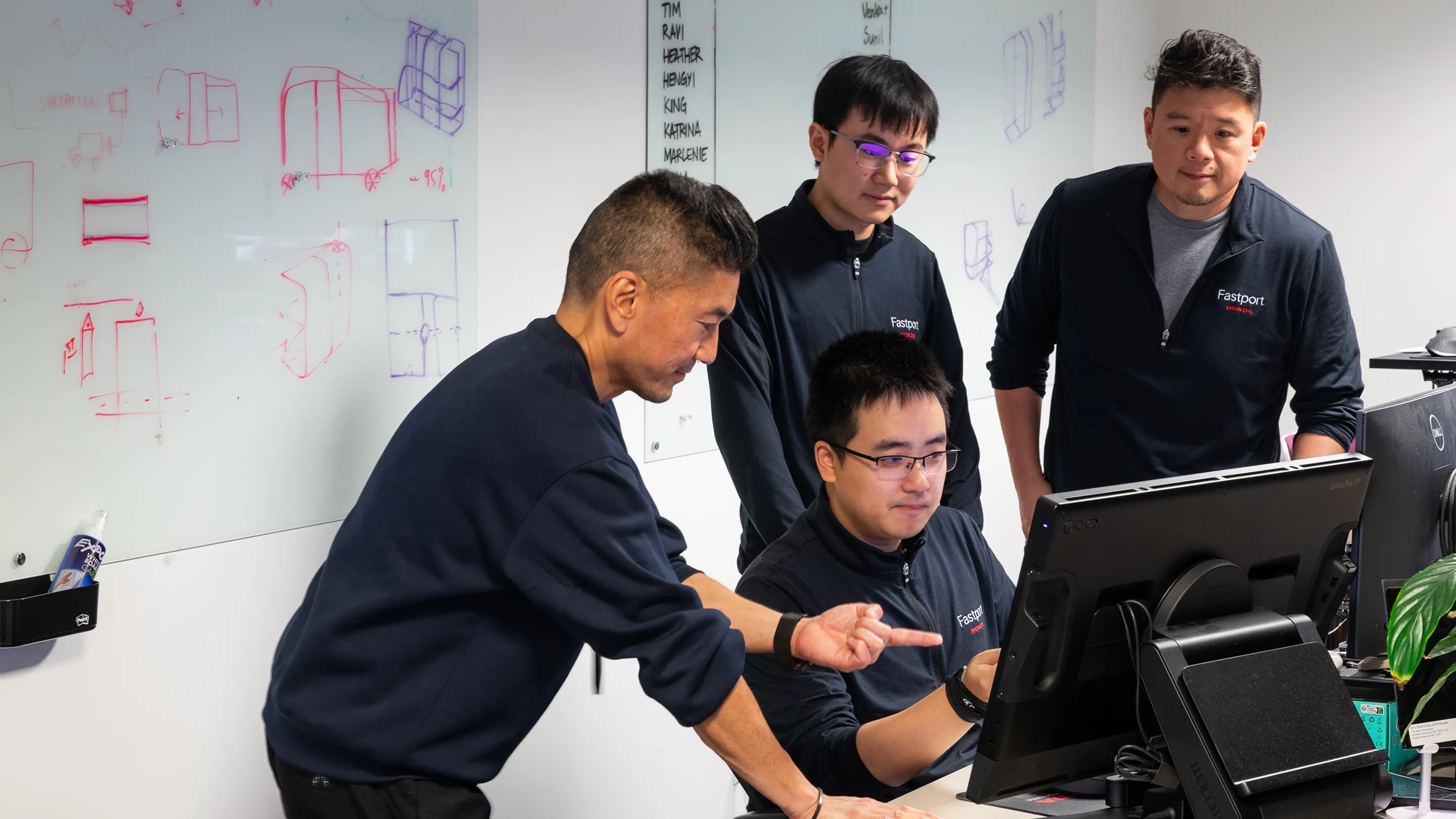 （前列左から）Devon Fujioka、Tiandi King Gu、（後列左から）Hengyi Tang、Koo Shin