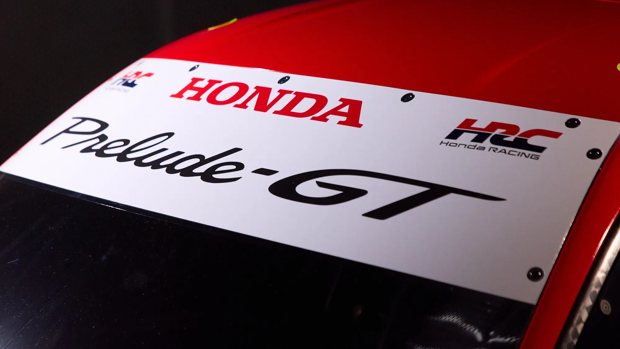テスト時にもサイドにあしらわれた「Prelude-GT」のロゴも大富部の手によるもの