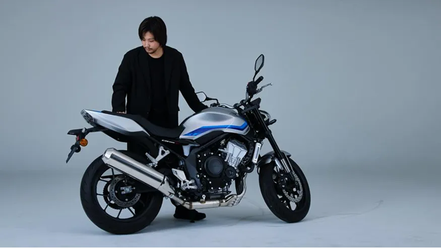 CB400 SUPER FOUR E-Clutch Concept