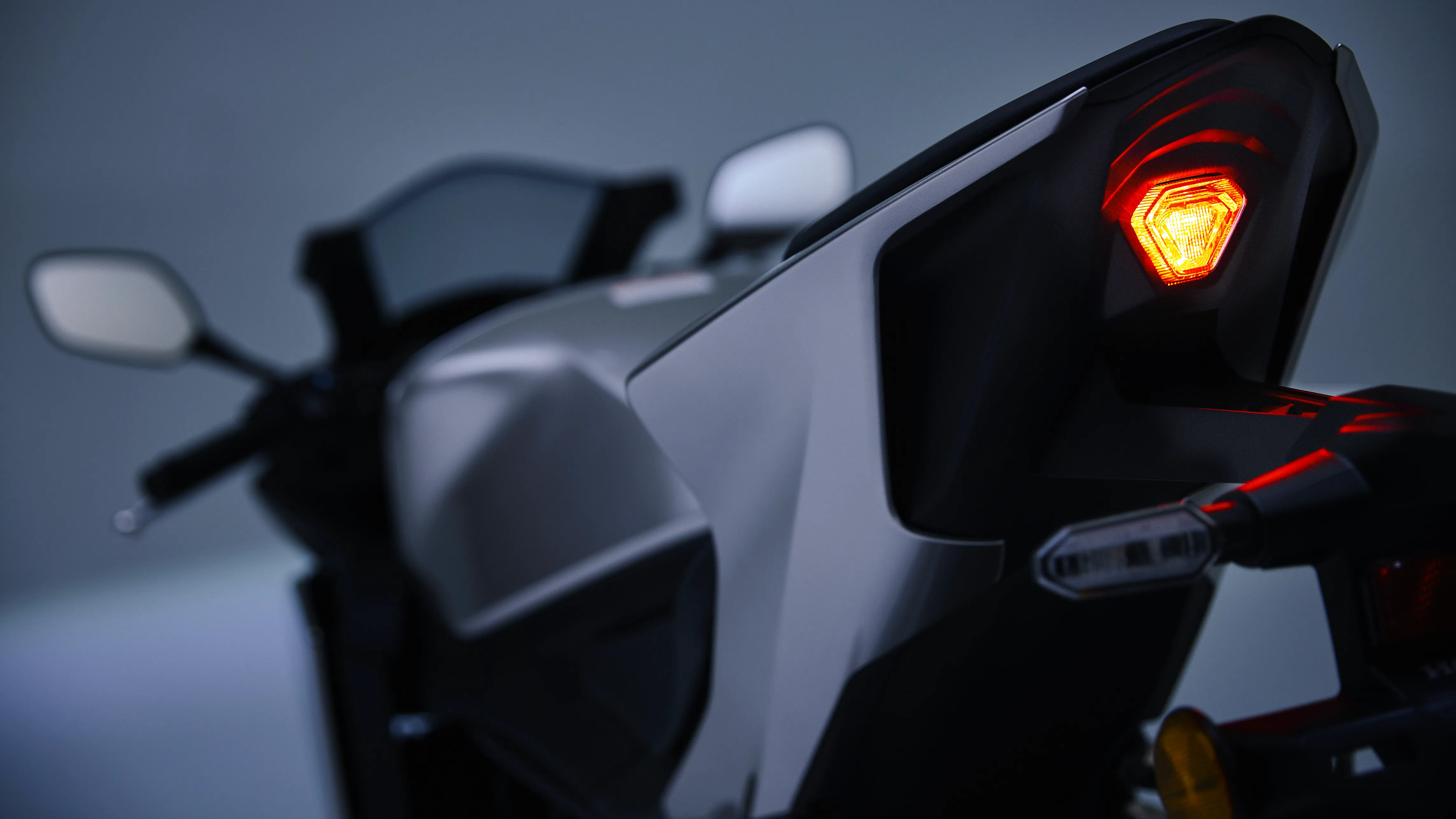 CBR400R FOUR E-Clutch Concept