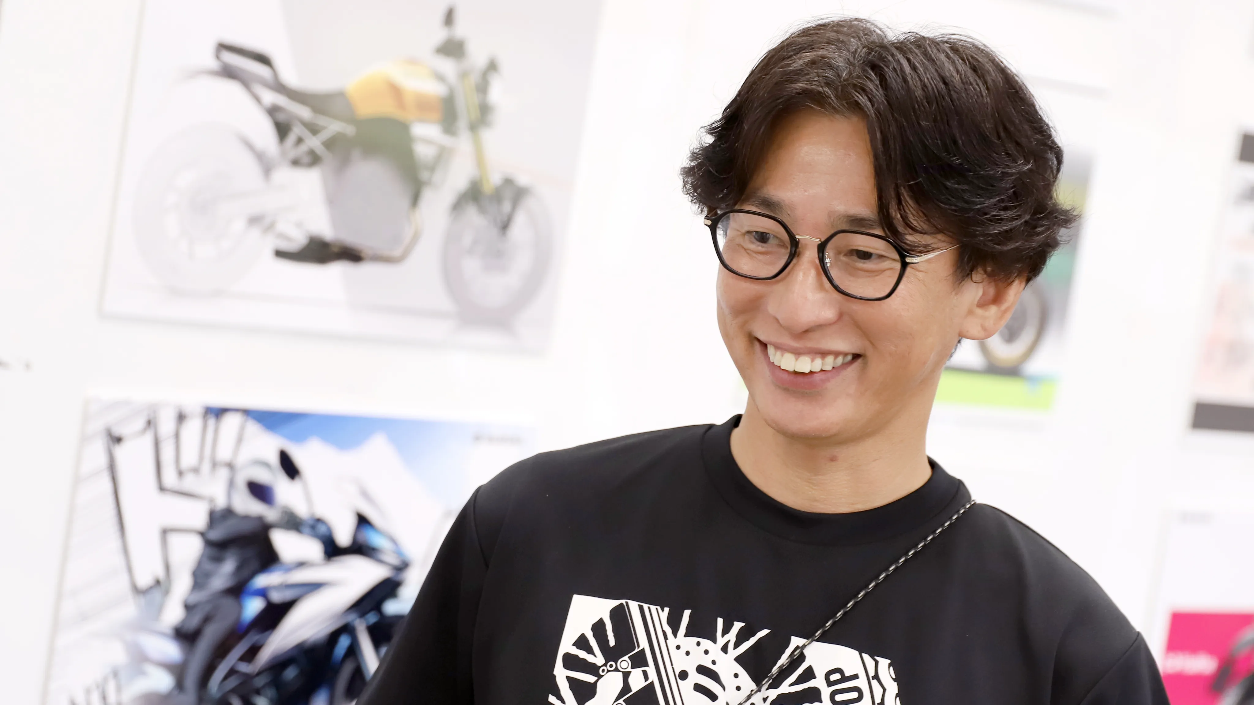 デジタルスケッチ講座を担当したSUZUKIのデザイナー