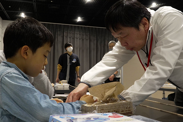 みんな、真剣です