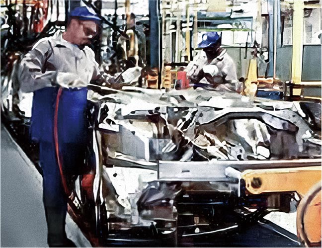 UCDDへの委託生産という形でスタートした南アフリカでの四輪車生産。始まりはバラードだった
