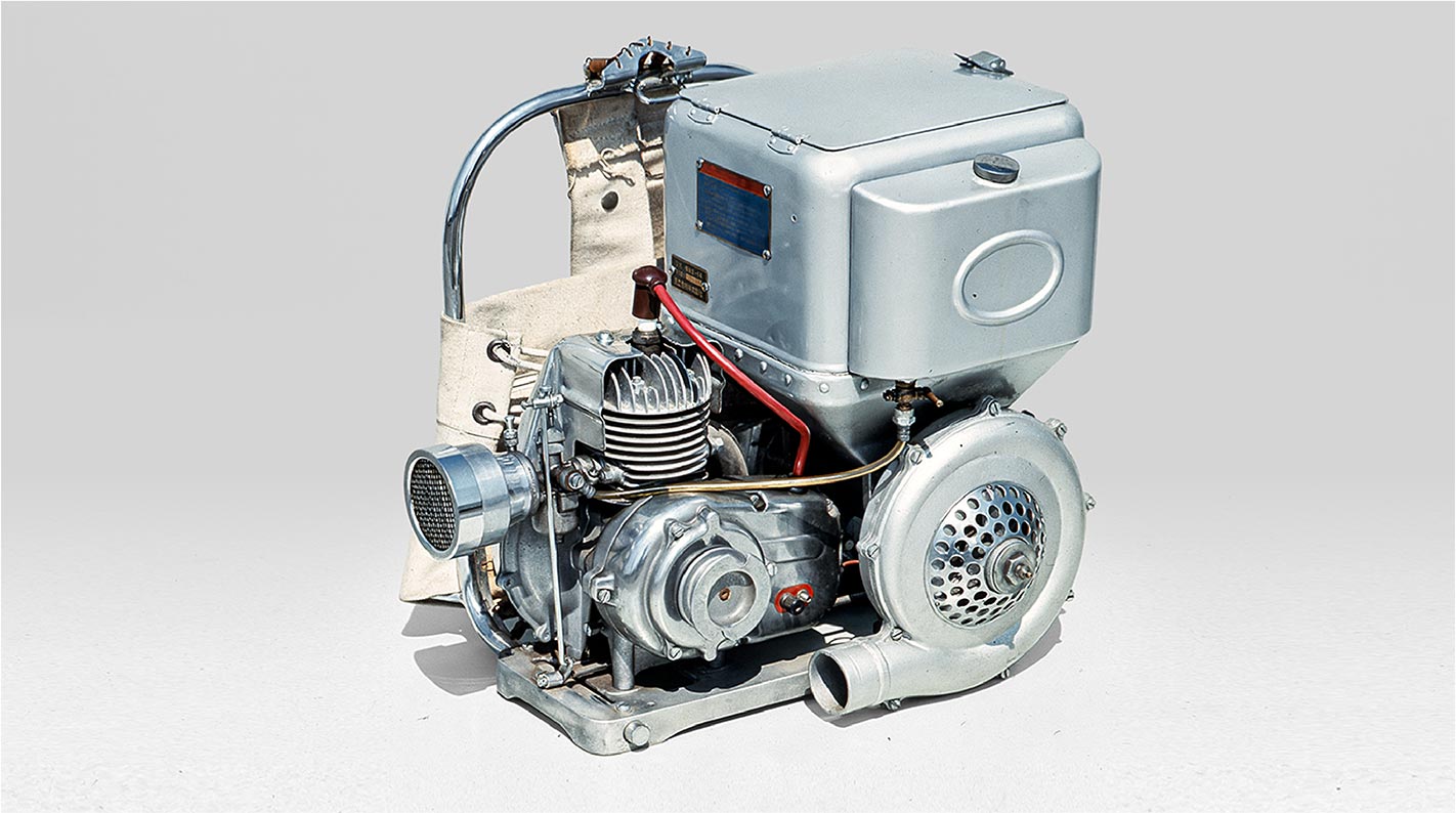 背負式散粉機用のエンジンとして開発された、ホンダ初の汎用エンジンH型