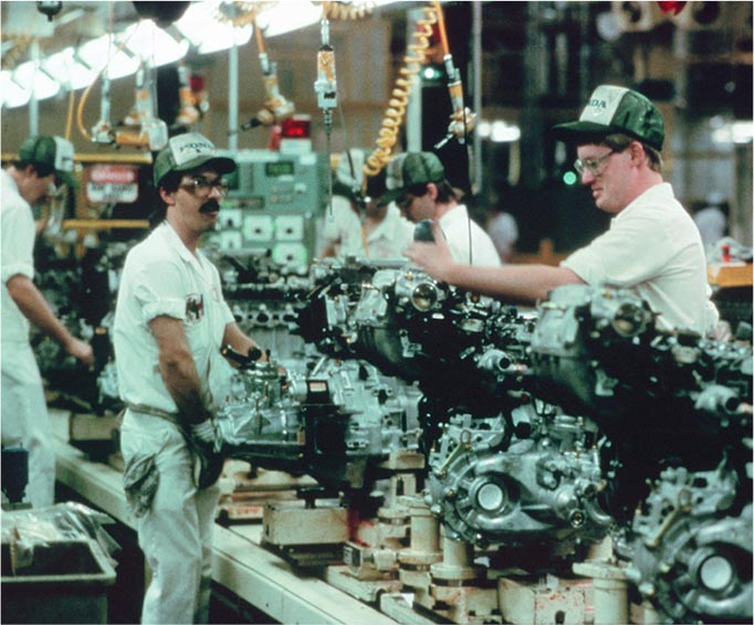 アンナ工場の四輪車エンジン生産ライン（HAM）