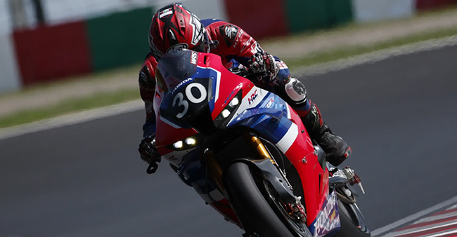 無段階の変速ができる高性能の乗用型芝刈機ホンダ・ライディングモア