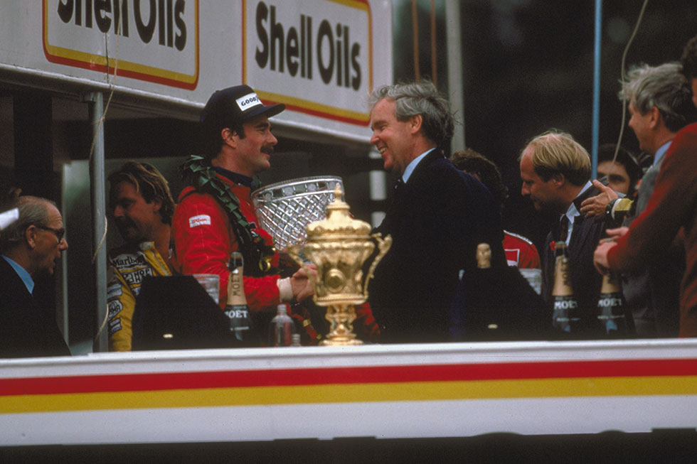 キャリア72戦目で念願の初優勝｜記憶に残るマンセルの名勝負8選